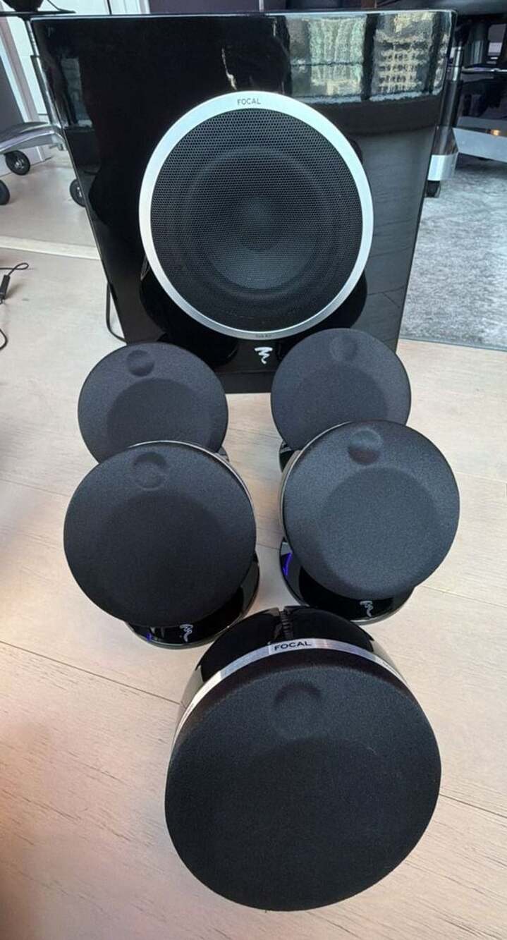 Focal Dome 5.1 Home Theater Speaker System with Sub Air Subwoofer - Gloss Black